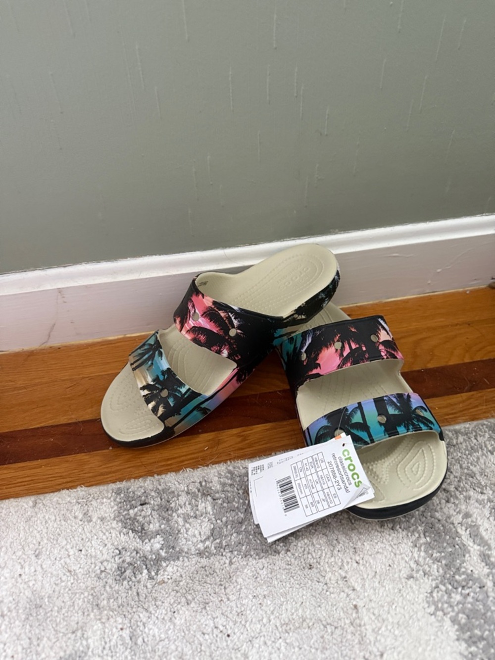 CROCS Retro Resort Slide in Teal, Purple and Black Palm Print